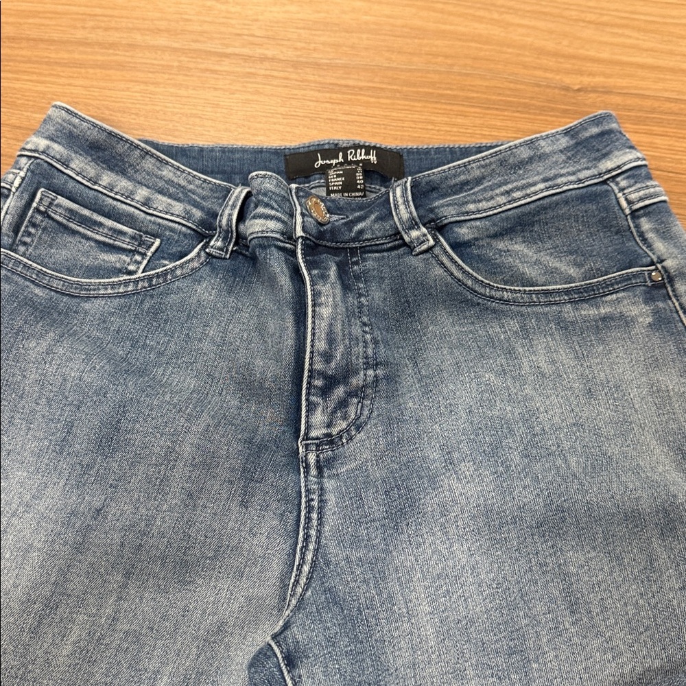 Joseph Ribkoff denim jeans with white hem trim - Picture 3 of 6